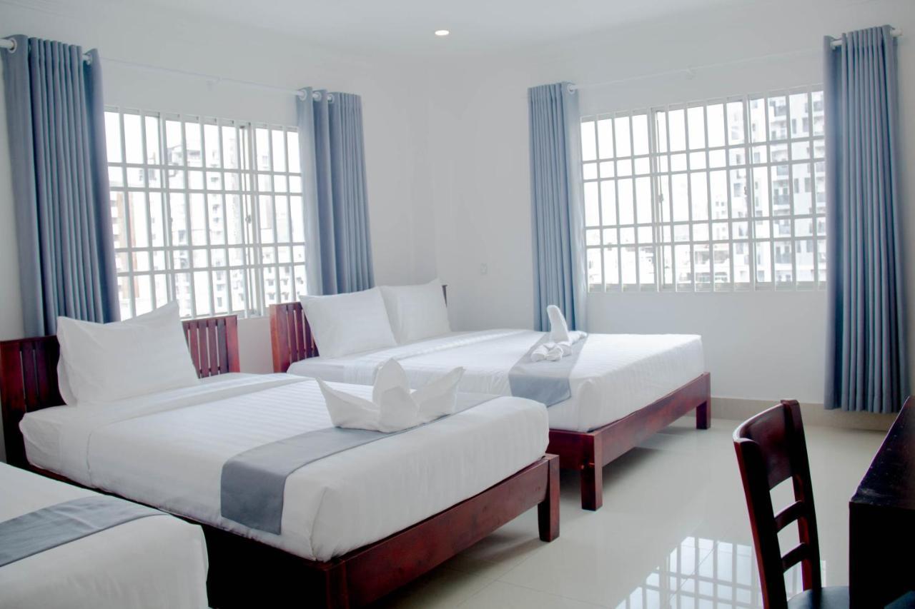 White Corner Hotel Phnom Penh Extérieur photo