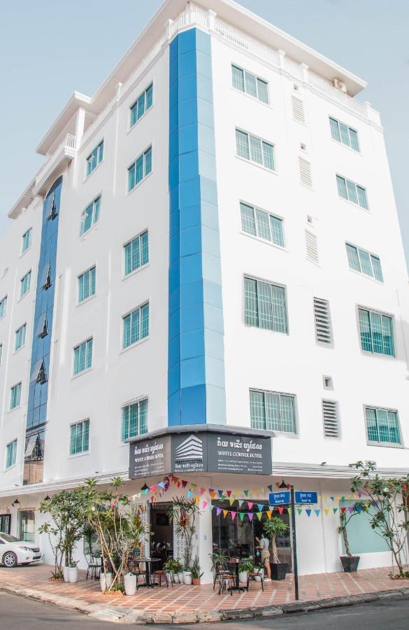 White Corner Hotel Phnom Penh Extérieur photo