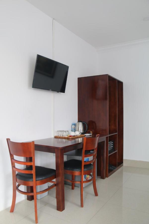 White Corner Hotel Phnom Penh Extérieur photo