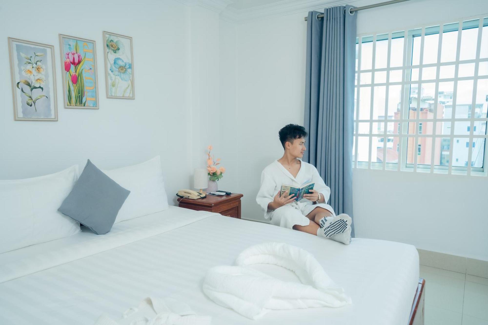White Corner Hotel Phnom Penh Extérieur photo